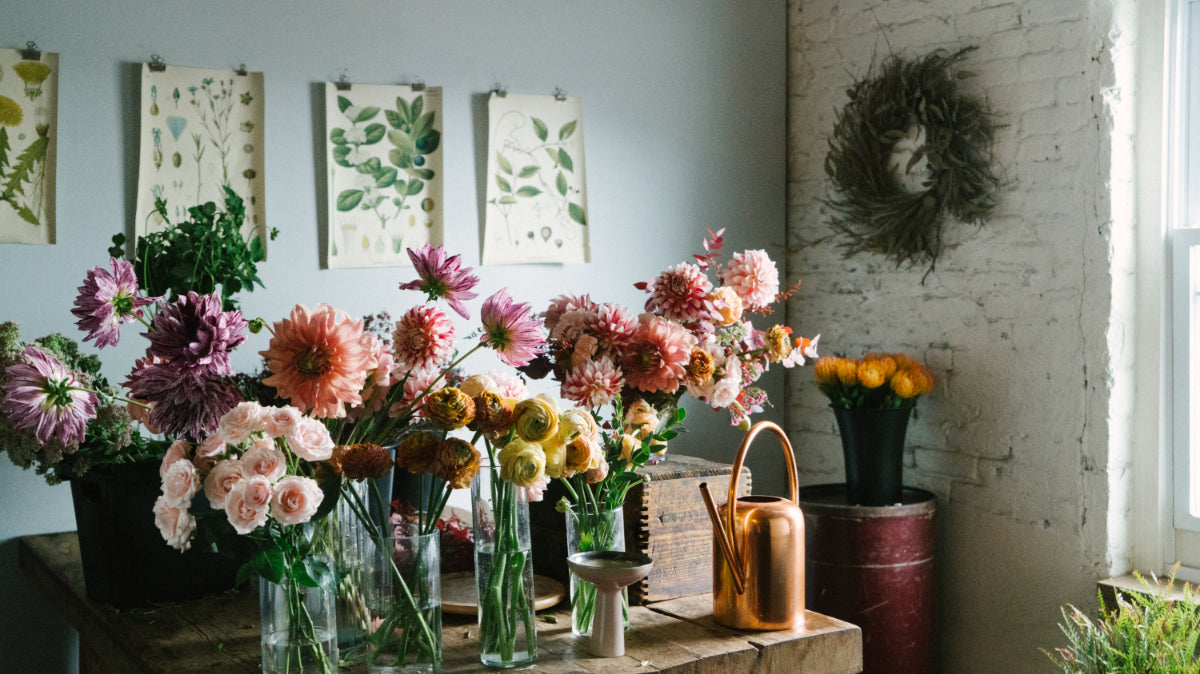 Winter Blues to Spring Hues: 19 Flower Decorating Tips for Your Apartment