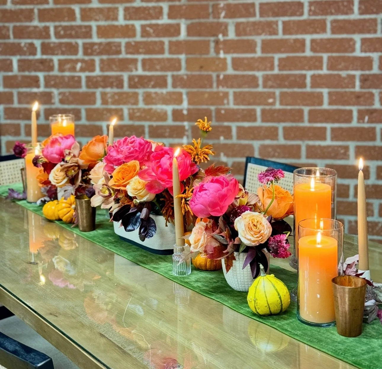 Fall Centerpiece Ideas Built From Real Flowers and This Year's Colors