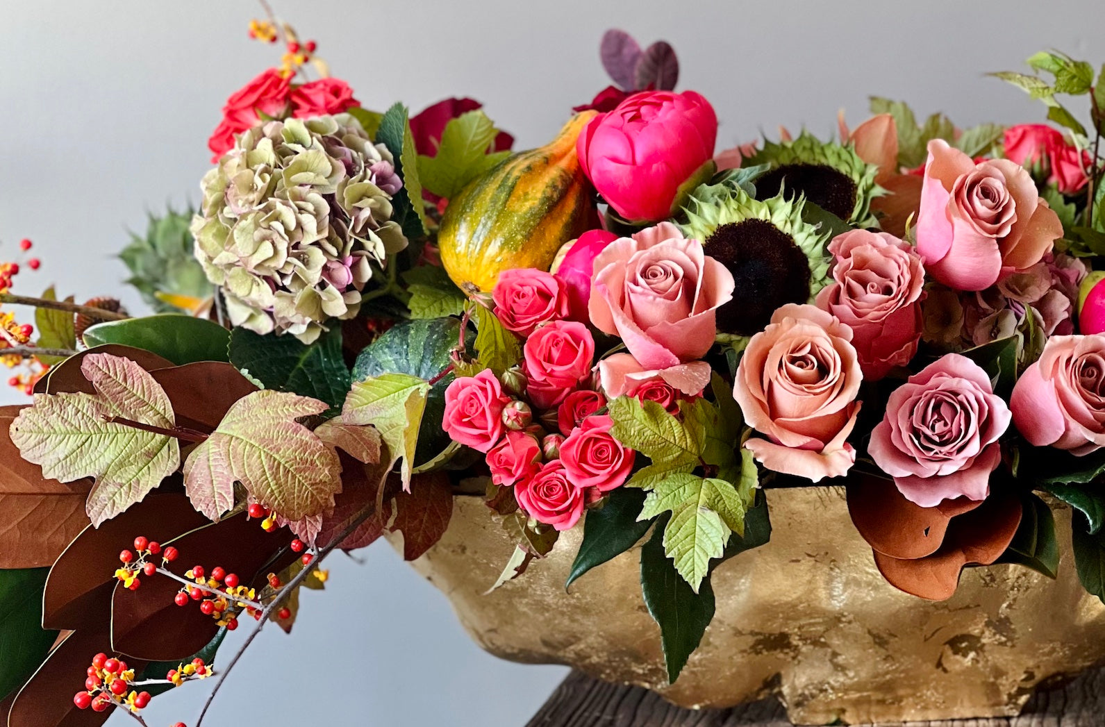  Los Angeles, California, Check out autumn flowers, local flowers, seasonal blooms, and seasonal flowers in Los Angeles.